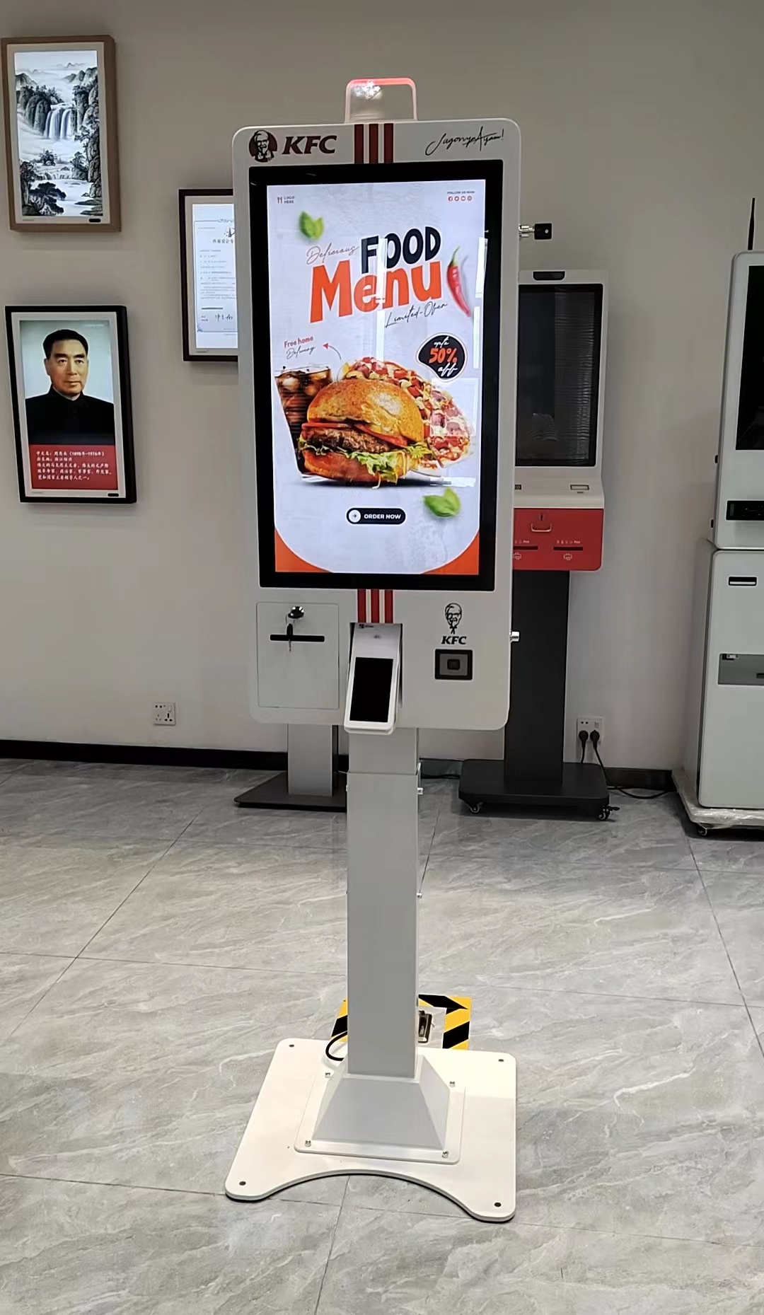 Revolucionando a experiência de fast food: nosso quiosque de auto-encomenda para KFC